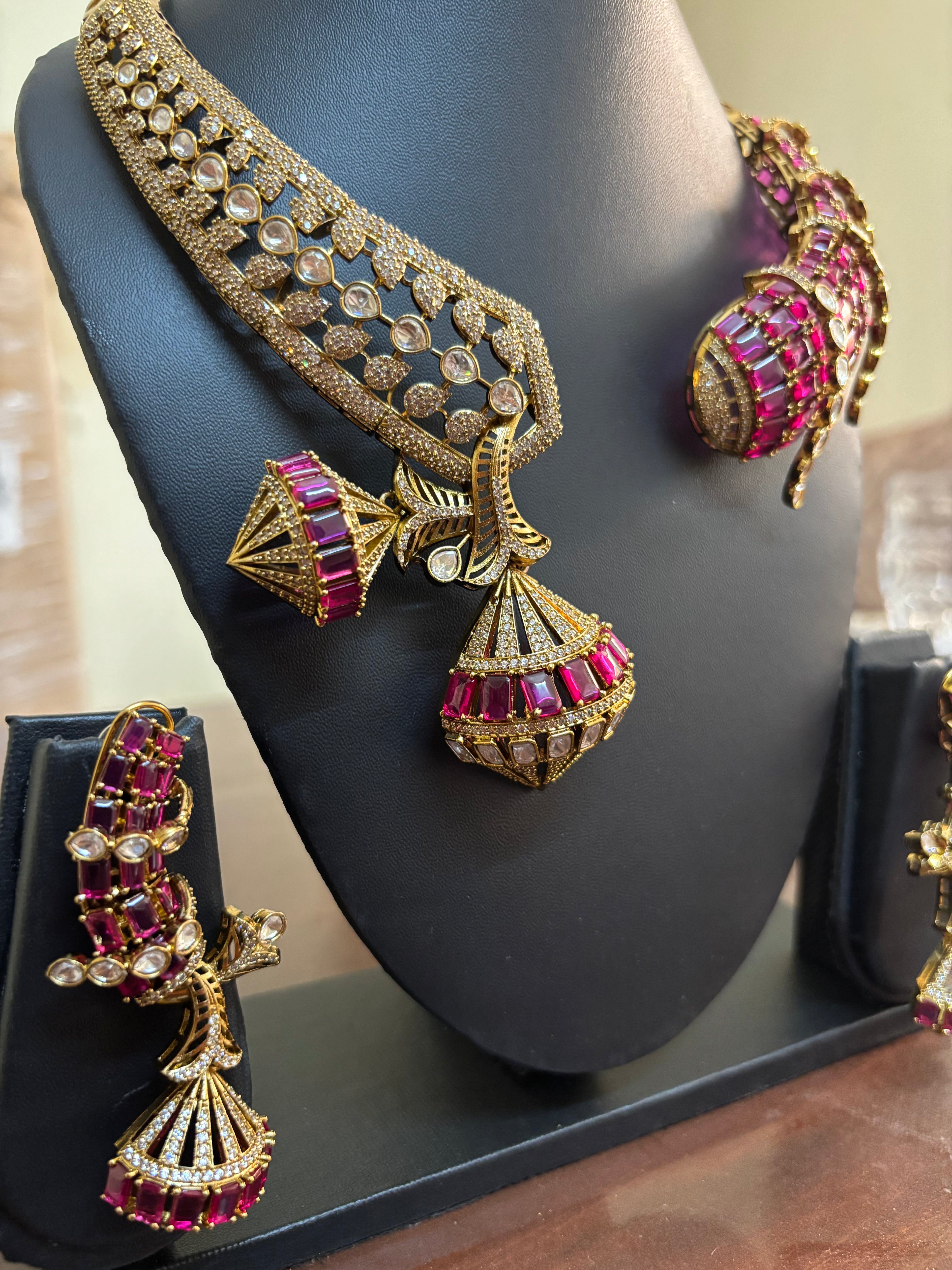 Ruby Twist Necklace Set