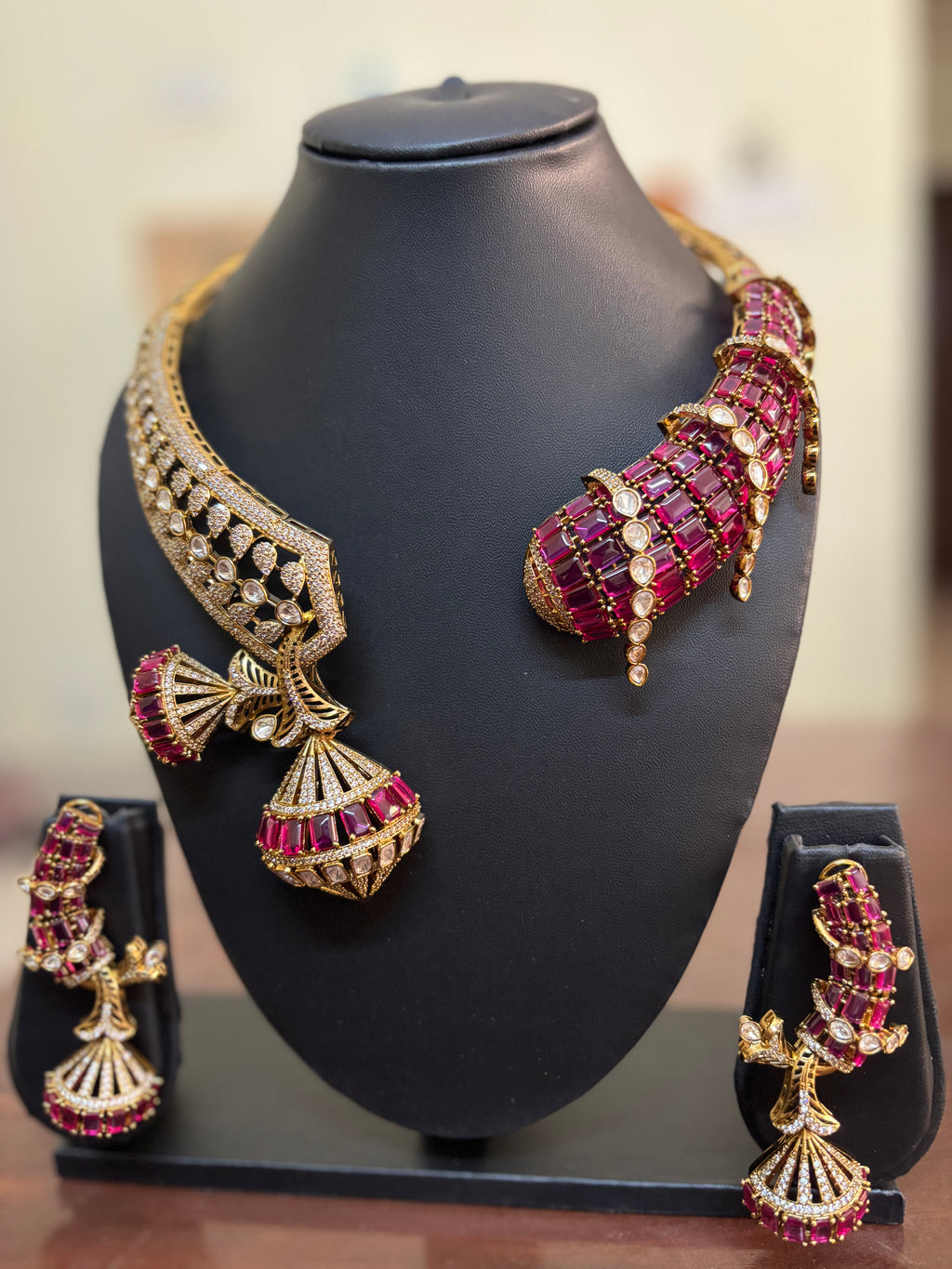 Ruby Twist Necklace Set